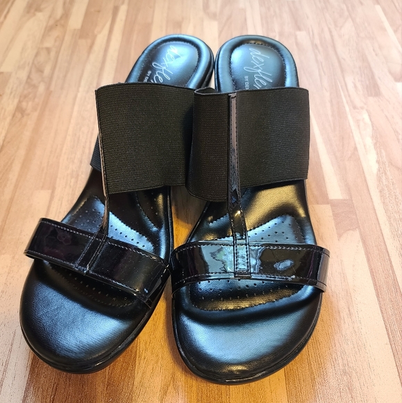 DexFlex By Dexter Size 9 Comfort Black Stretch Wedge Sandals - Picture 2 of 8